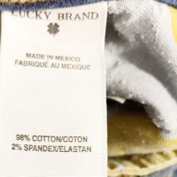 Lucky Brand Dark Wash Charlie Baby Boot Denim Jeans Five Pocket Styling Mid Rise - Picture 13 of 15